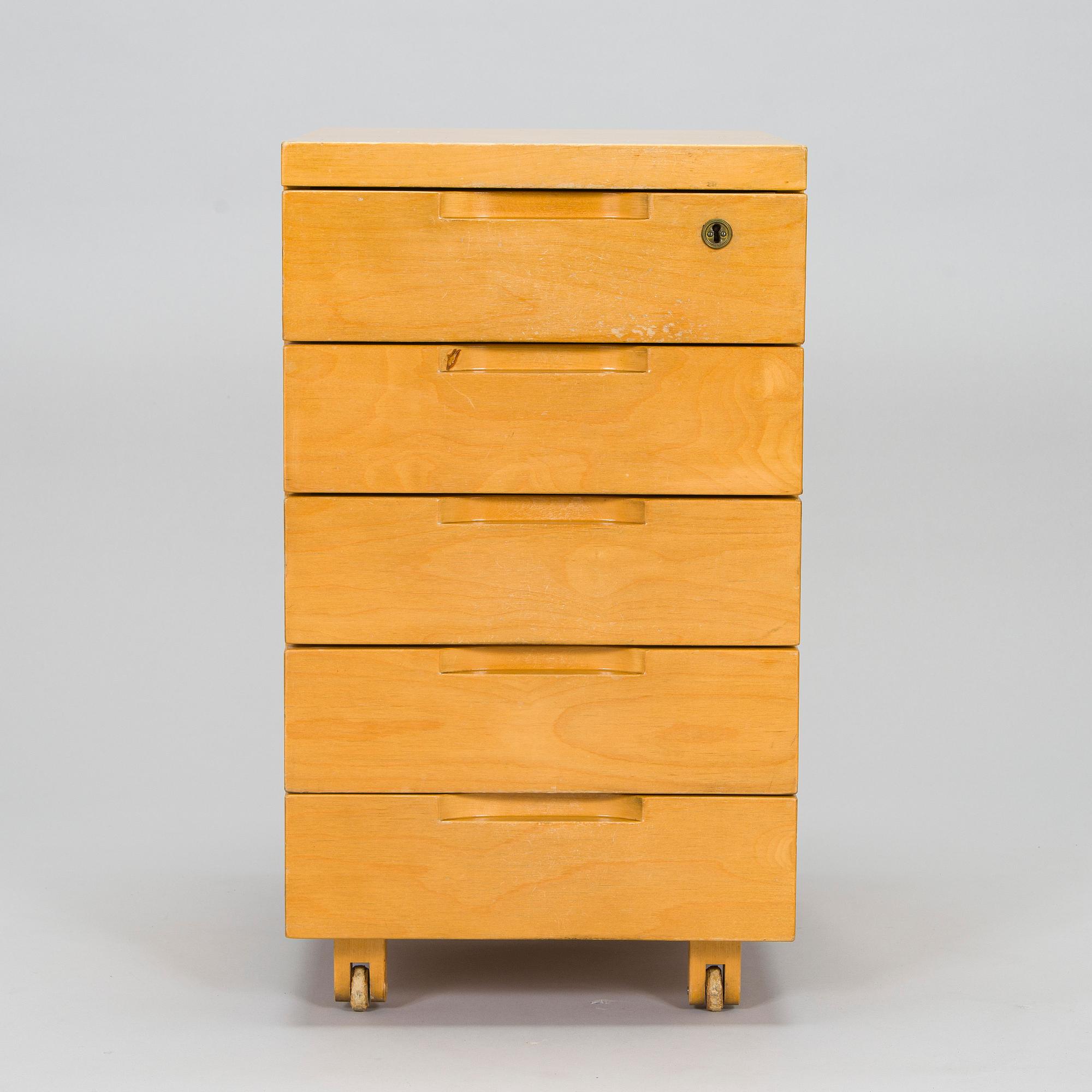 Aino Aalto, A mid-20th century H297 drawer unit for O.Y. Huonekalu-ja Rakennustyötehdas A.B.