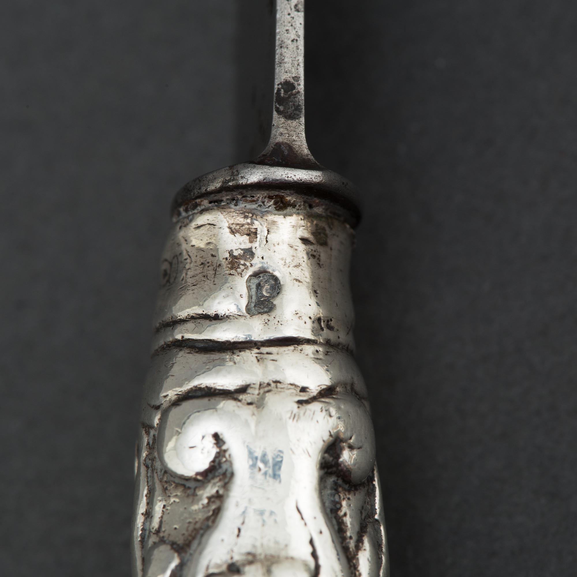 A DUTCH SILVER KNIFE, possibly by Gabynus van der Lely, Leeuwarden ca 1746.