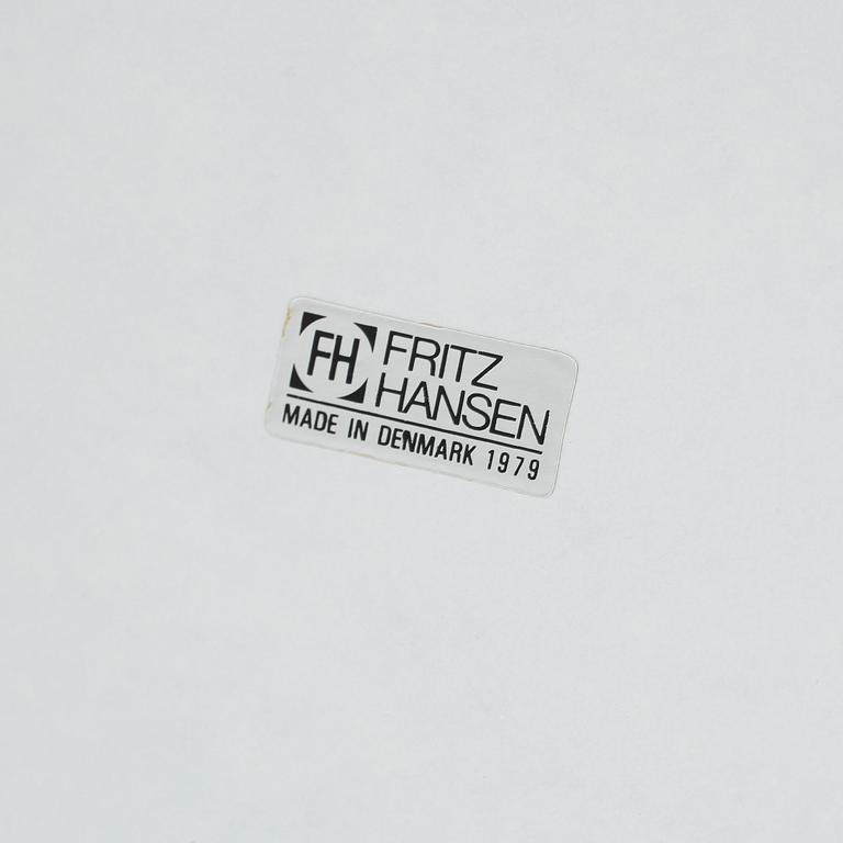 MATBORD, "Superelips", Bruno Mathsson och Piet Hein för Fritz Hansen, 1979.
