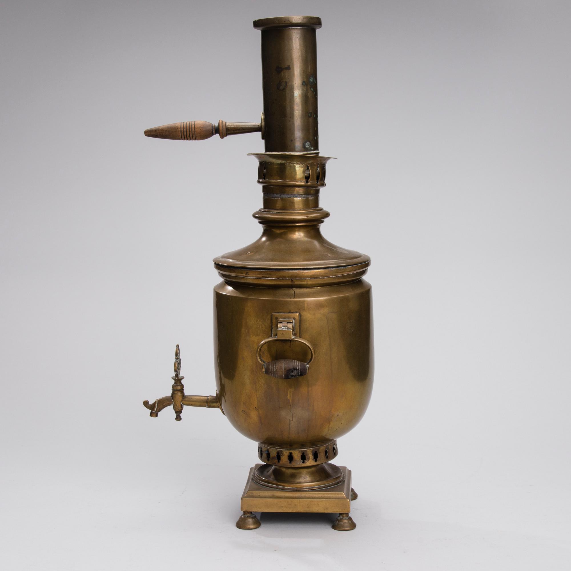 SAMOVAR, mässing, stämplad, Ryssland, sekelskiftet 1800/1900-tal.