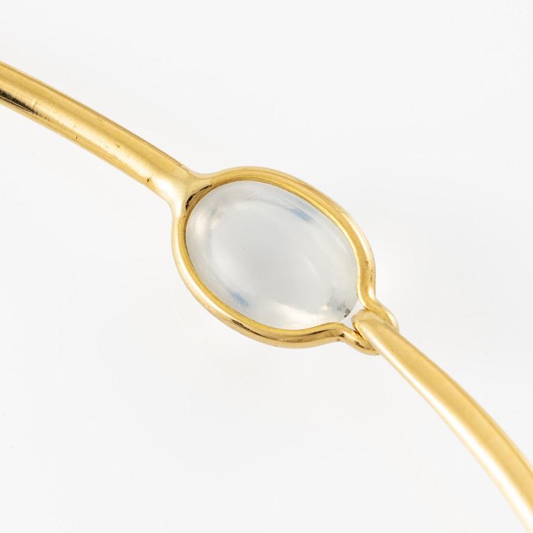 Vivianna Torun Bülow-Hübe, a necklace, 18K gold set with a moonstone, Jakarta.