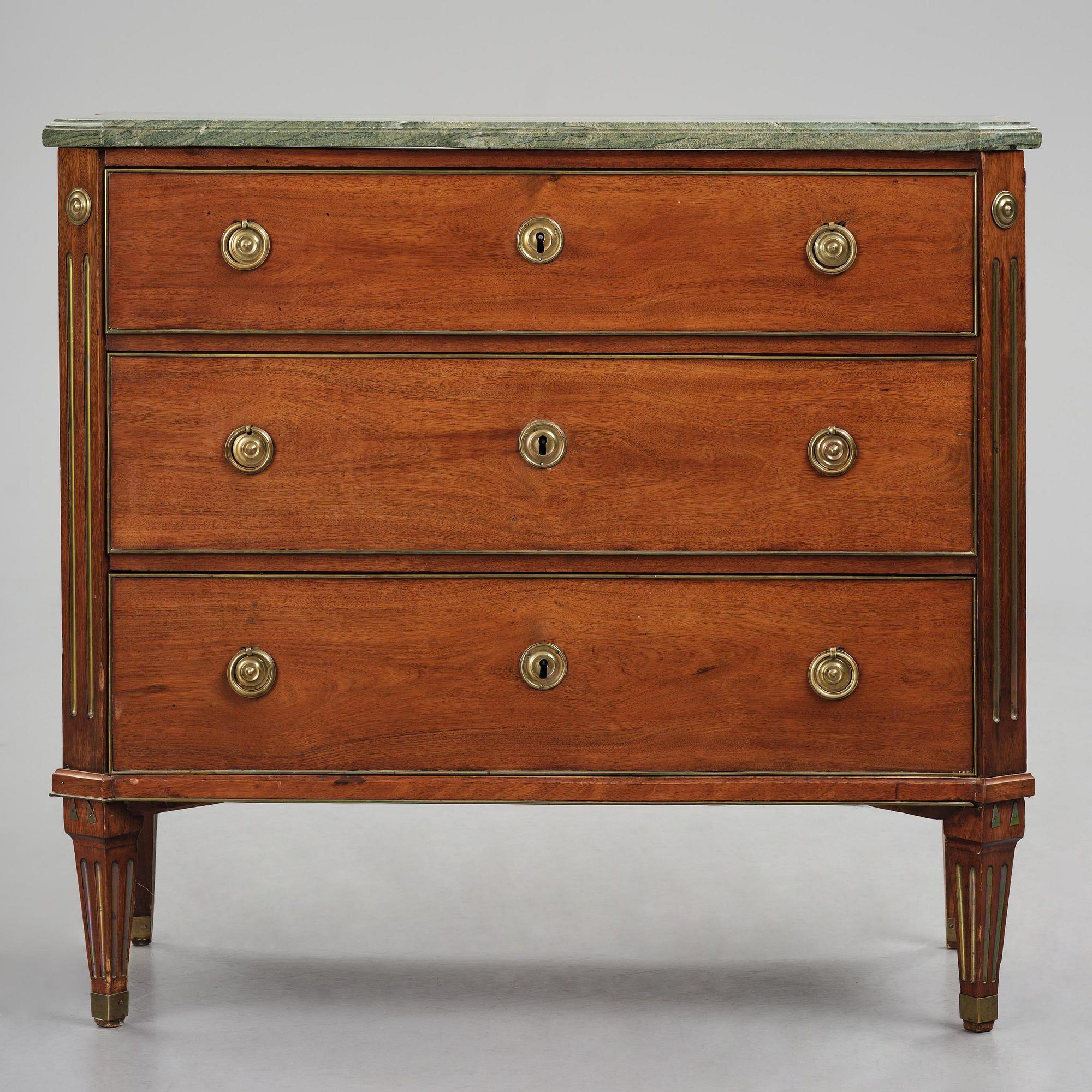 A late Gustavian commode.