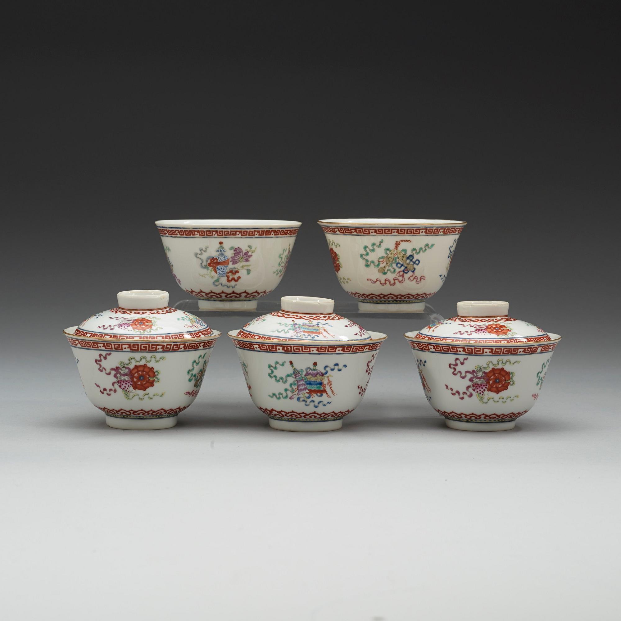 SKÅLAR, fem stycken, porslin. Qing dynastin, 1800-tal med Daoguangs och Tongzhis märke.