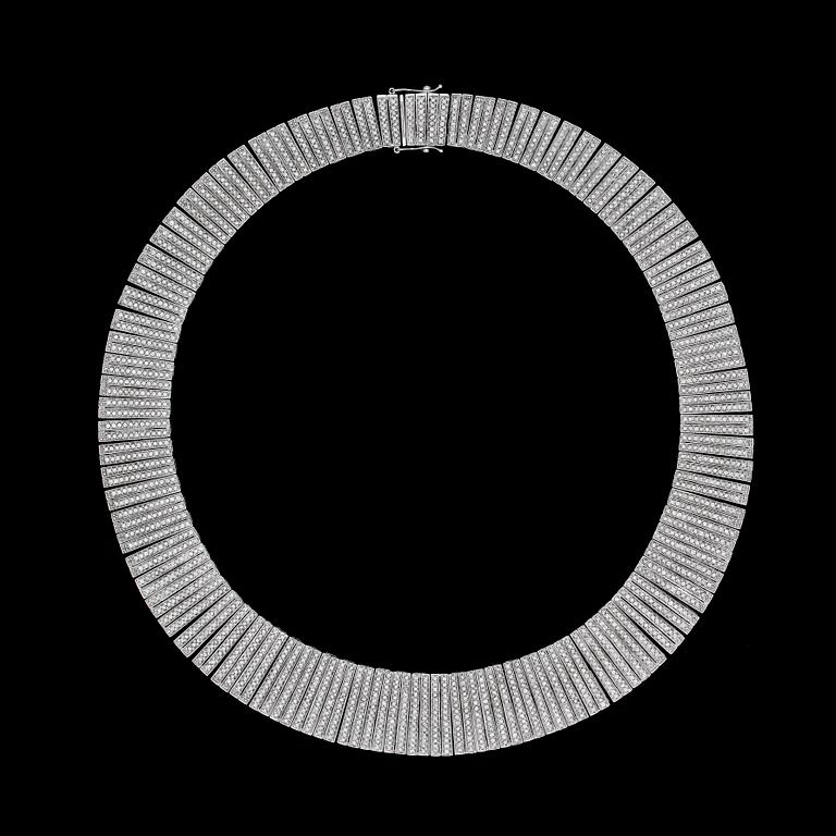 NECKLACE, brilliant cut diamonds, tot. app. 15 cts.