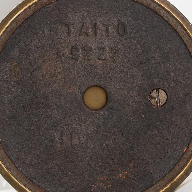 Paavo Tynell, pöytävalaisin, malli 9227, Taito 1900-luvun puoliväli.