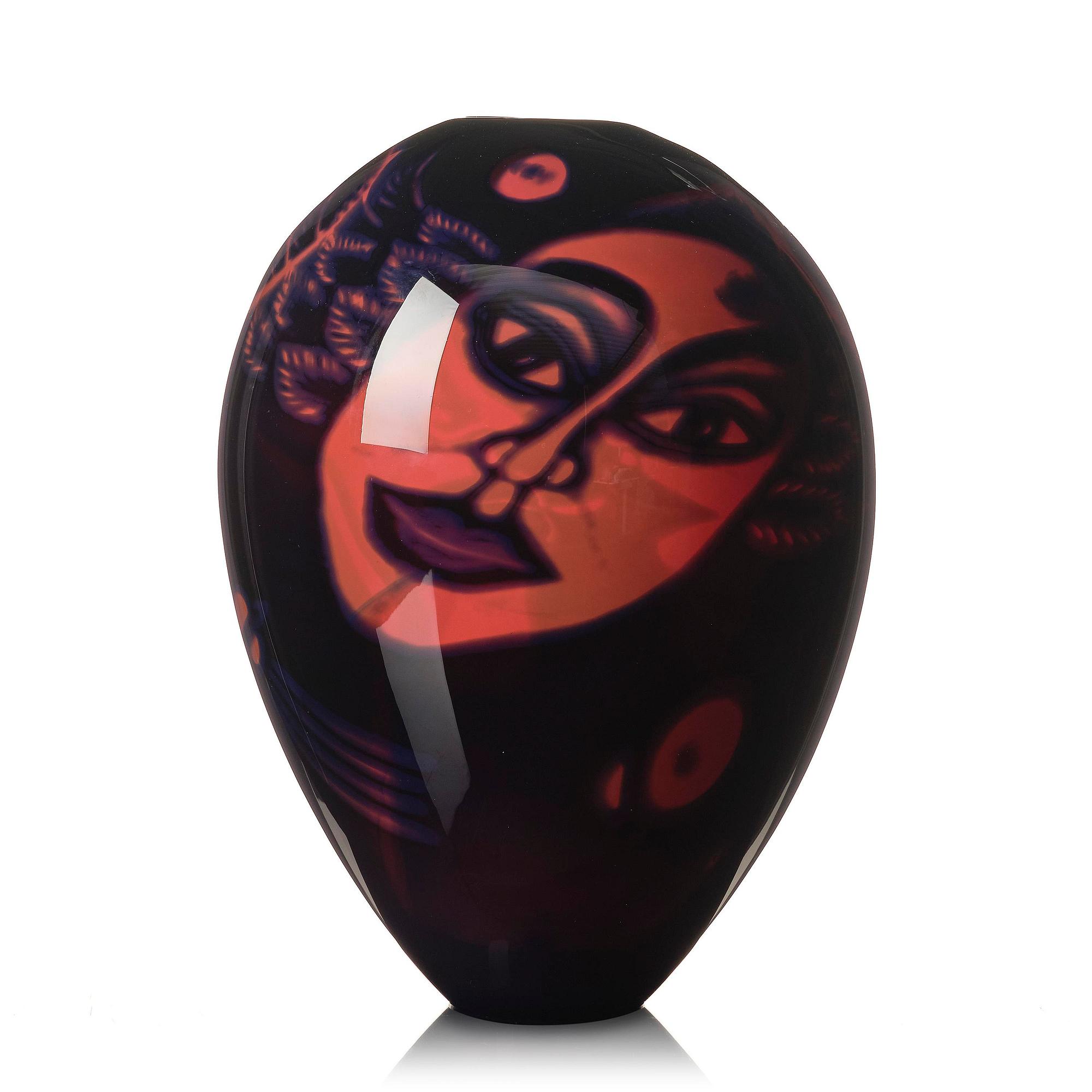 Eva Englund, "Fire soul", a graal glass vase, Orrefors 1988.