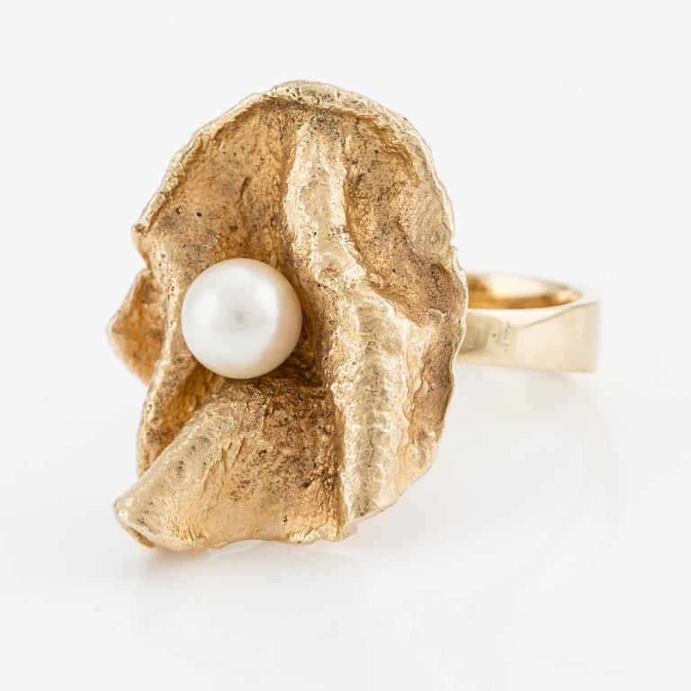 Ring in 14K gold with a pearl, stamped MPC, likely MP Christoffersen.