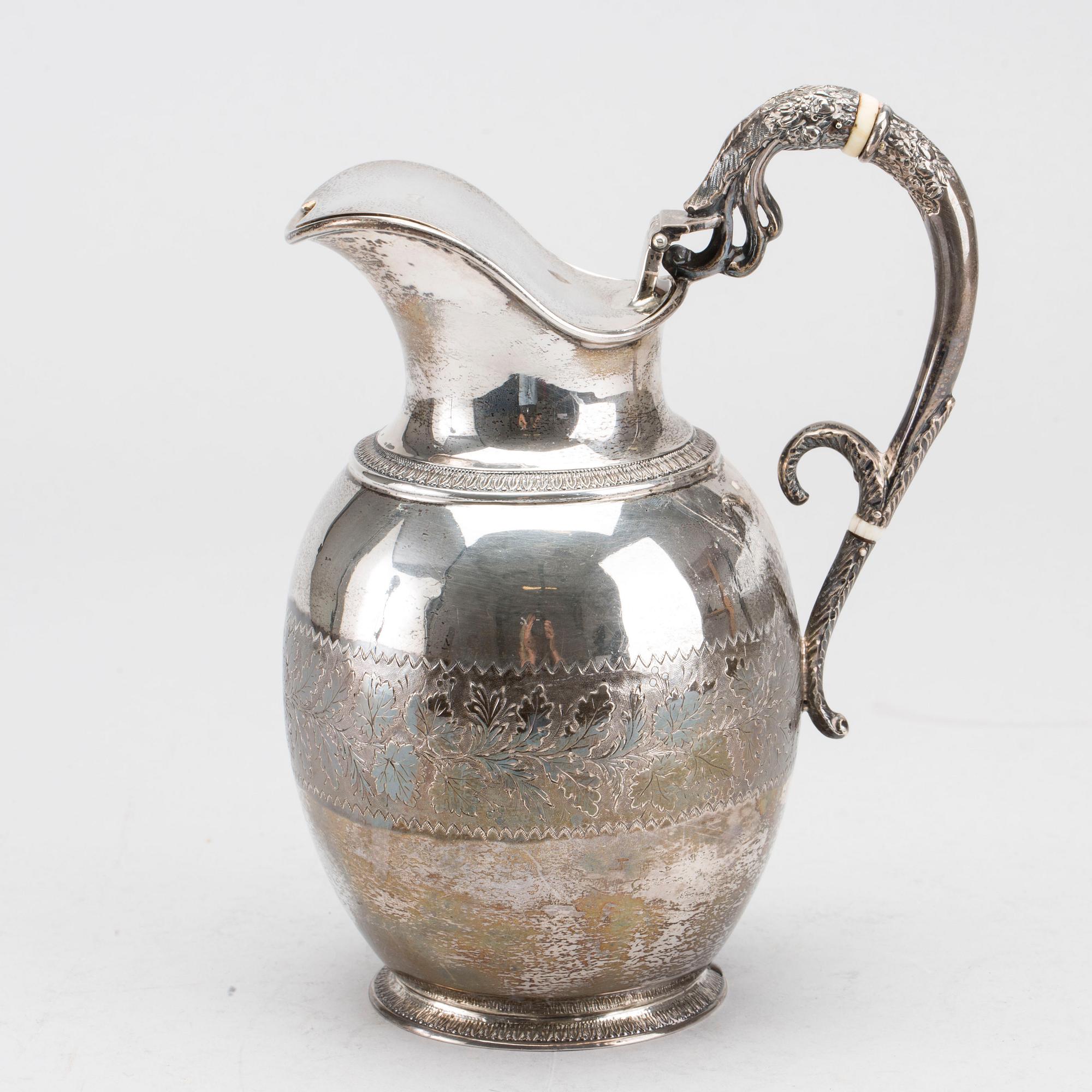 A silver jar, JB Carrington London 1886,