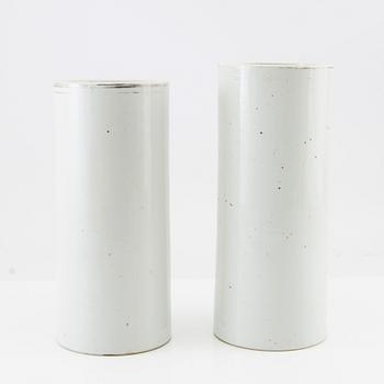 A set of two Chinese vases, second half of the 20th century.