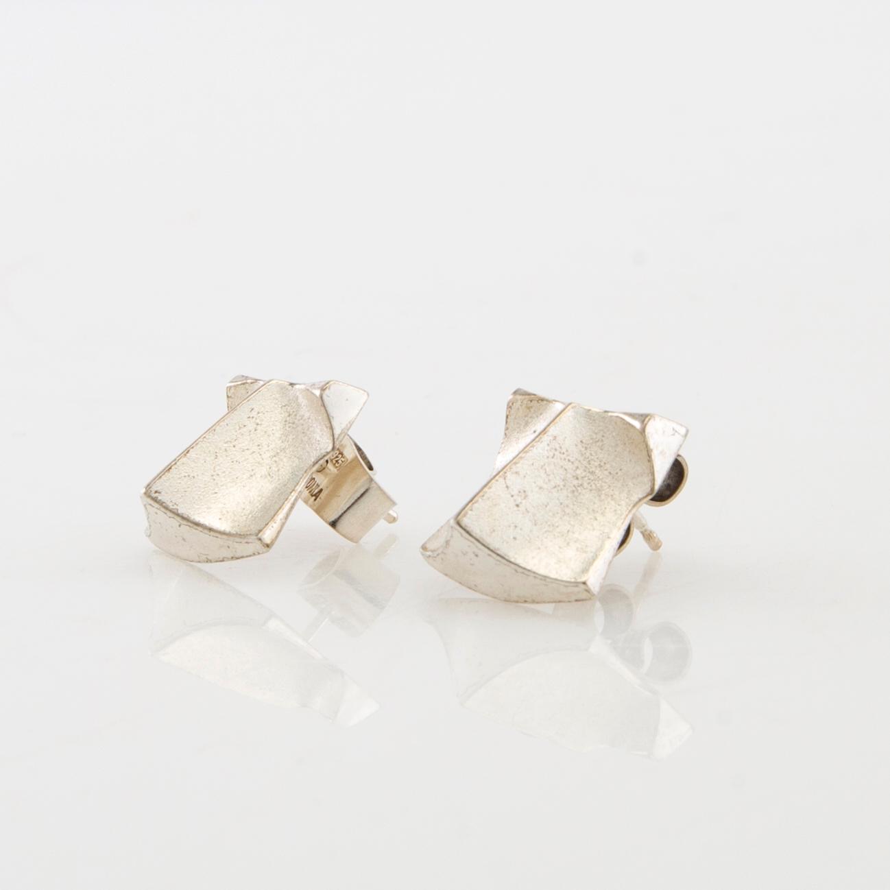 Björn Weckström, örhängen ett par "Muletta" samt ring "Pandora" 1985 silver, Lapponia.