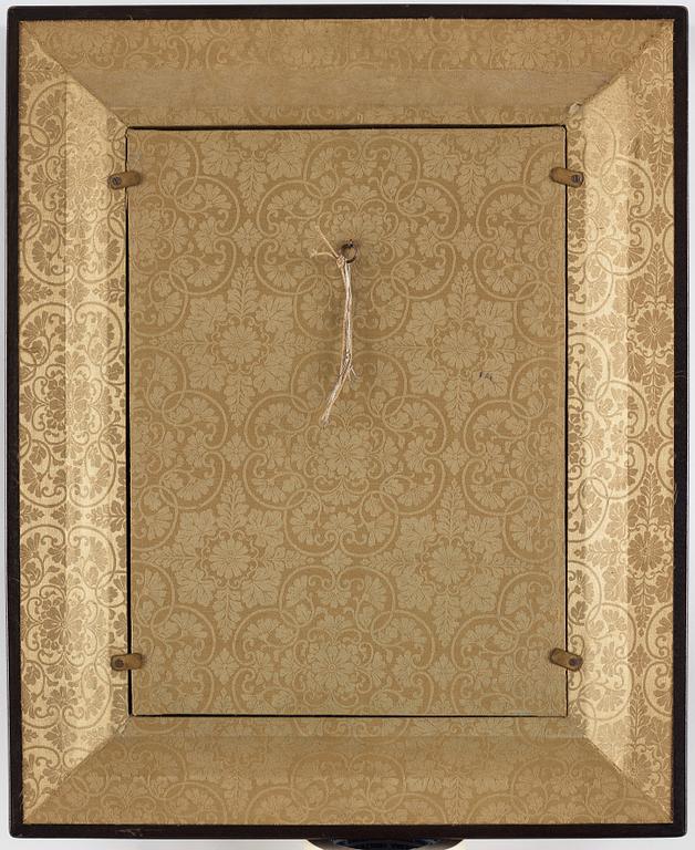 PANEL, lackerad och förgylld metall. Japan, sen Meiji, tidigt 1900-tal. Signerad.
