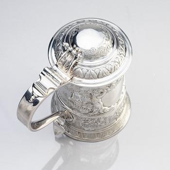 An English 18th century silver beaker, mark of Thomas Whipham & Charles Wright, London 1755.