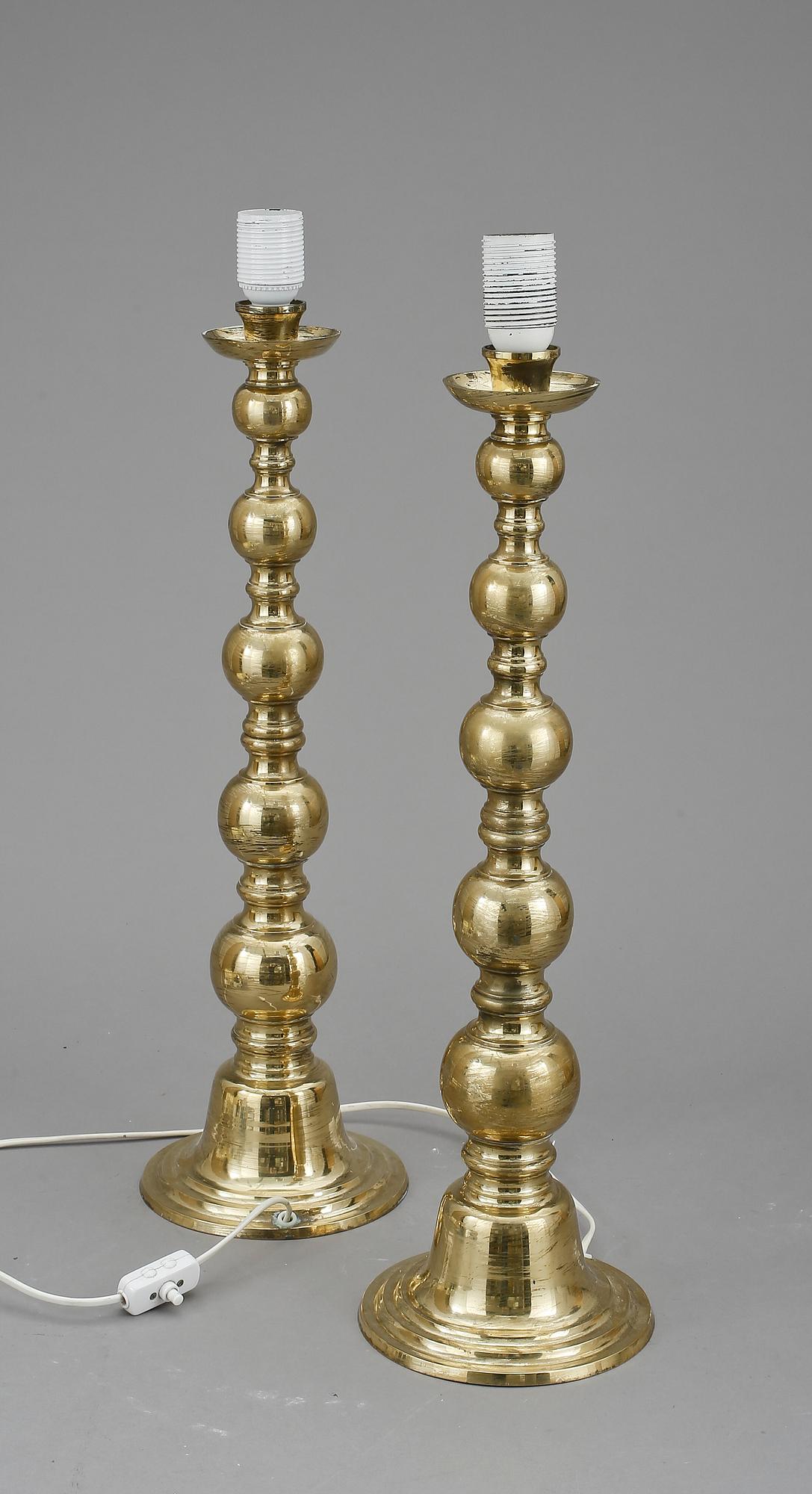 BORDSLAMPOR, ett par, 1900-tal.