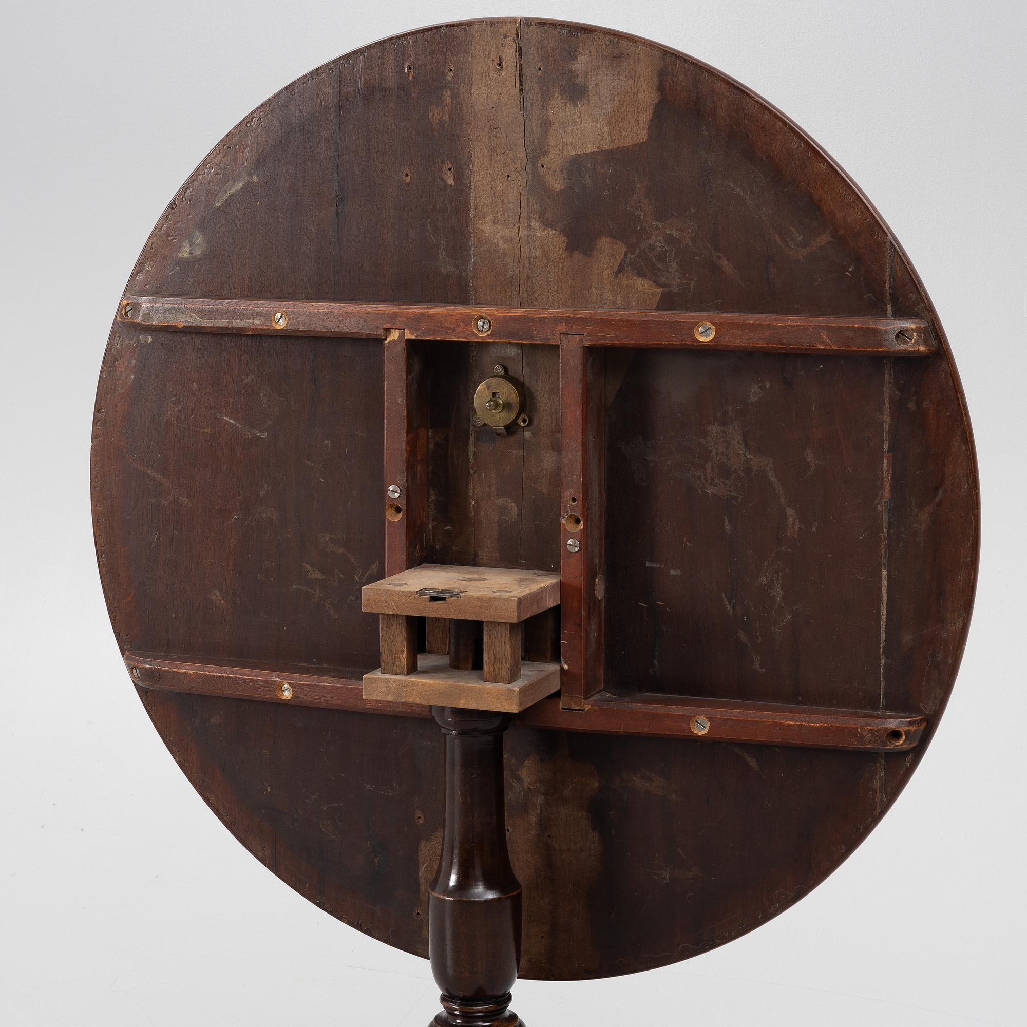 Fällbord, England, 1800-talets början.