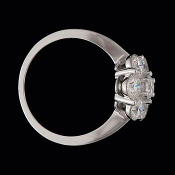 A brilliant-cut diamond ring. Total carat weight 2.17 cts.