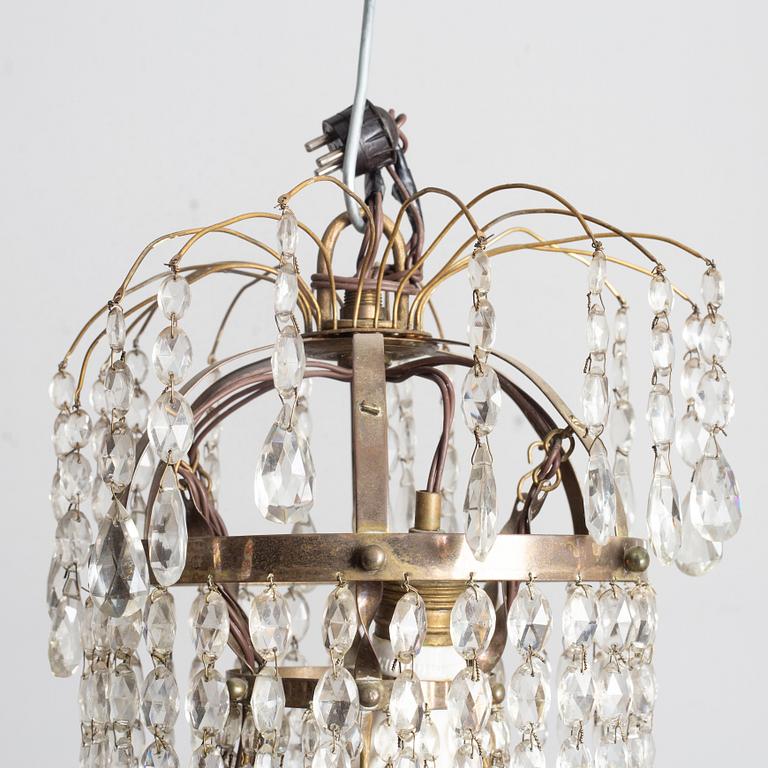 Chandelier, circa 1900, Gustavian style.