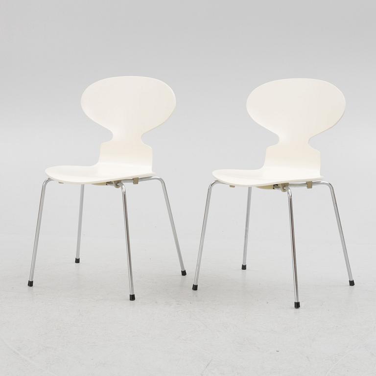 Arne Jacobsen, stolar, 5 st, "Myran", Fritz Hansen, Danmark.