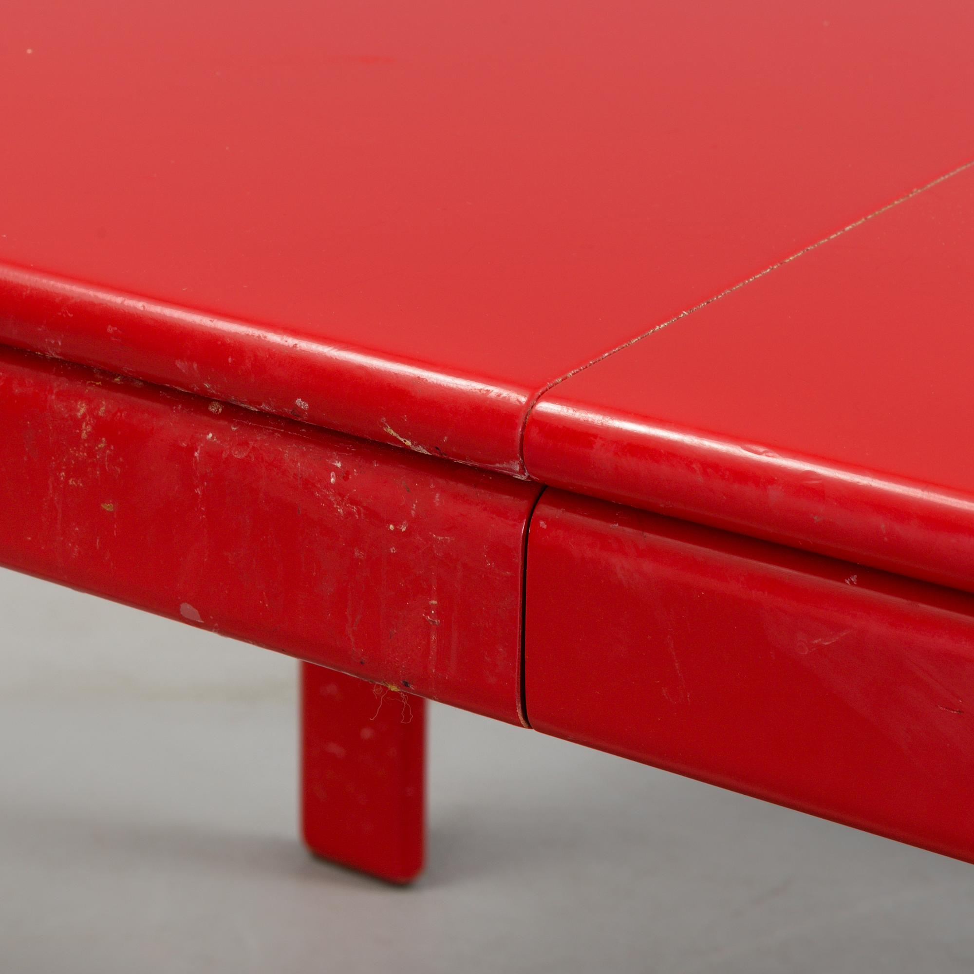 A table and six chairs 'Flamingo' by Eero Aarnio, Asko, Finland.