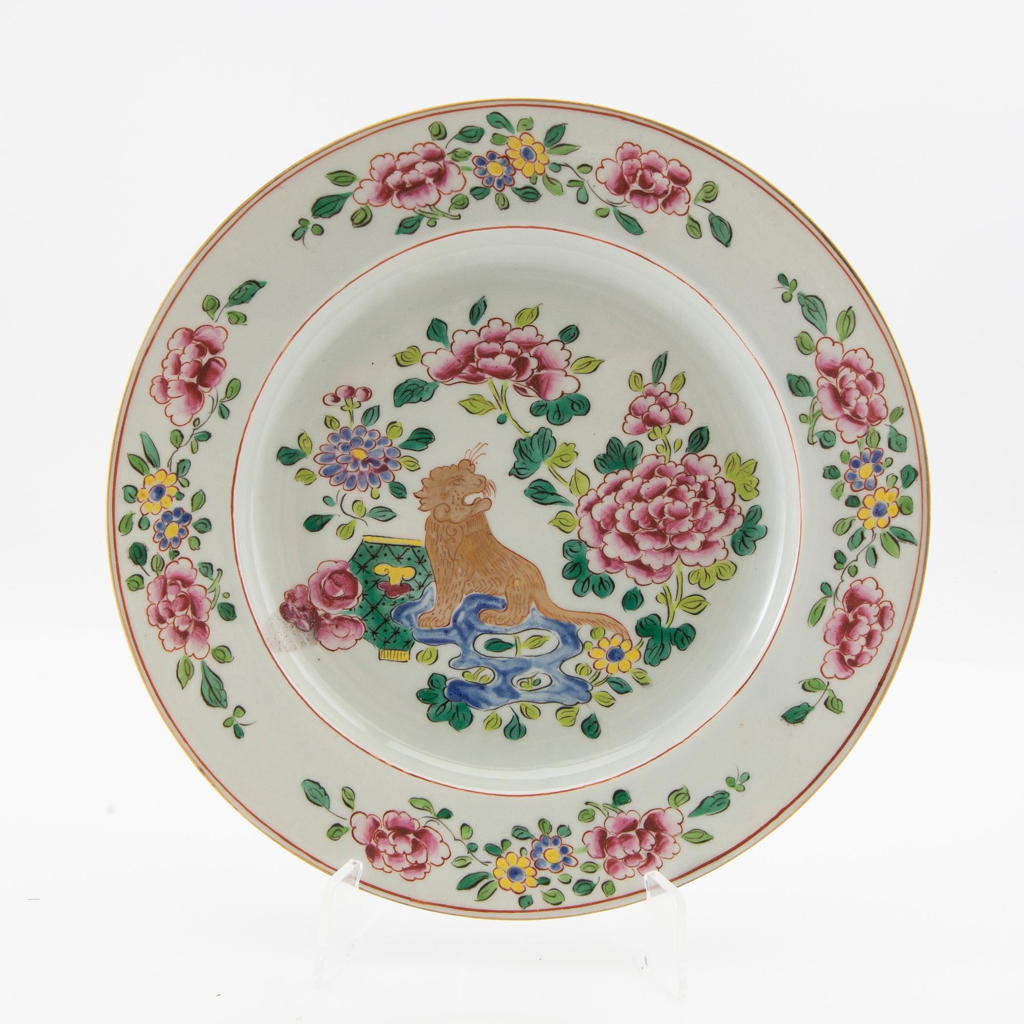 Plate China Yongzheng (1723-35) porcelain.