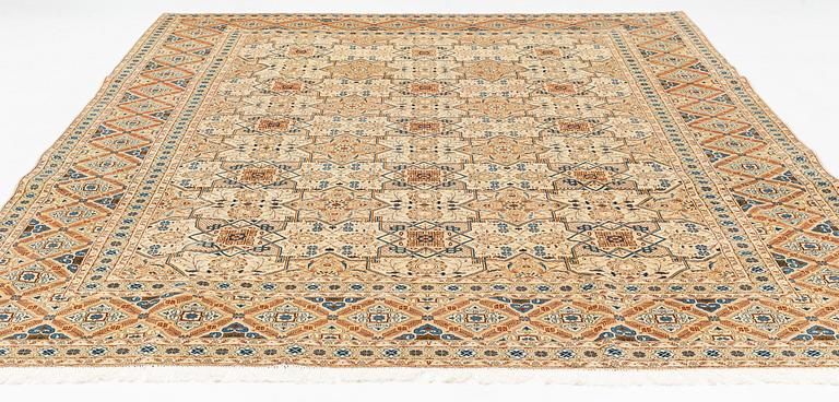 Carpet, Keshan, semi antique, 368 x 276 cm.