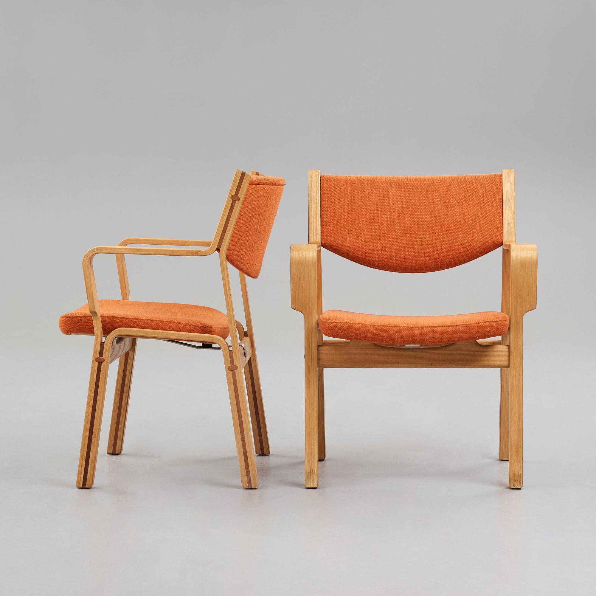 HANS J WEGNER, a pair of "JH 472" chairs, Johannes Hansen, Denmark 1980's.
