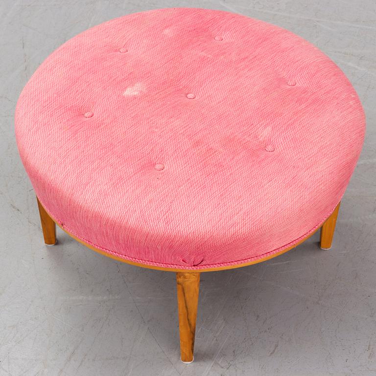 JOSEF FRANK, fotpall, modell 647, Firma Svenskt Tenn.