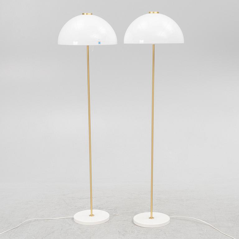 Yki Nummi, golvlampor, ett par, "Kupoli", Innolux, Finland, 2000-tal.