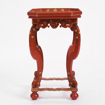 A chinoiserie table, 20th Century.