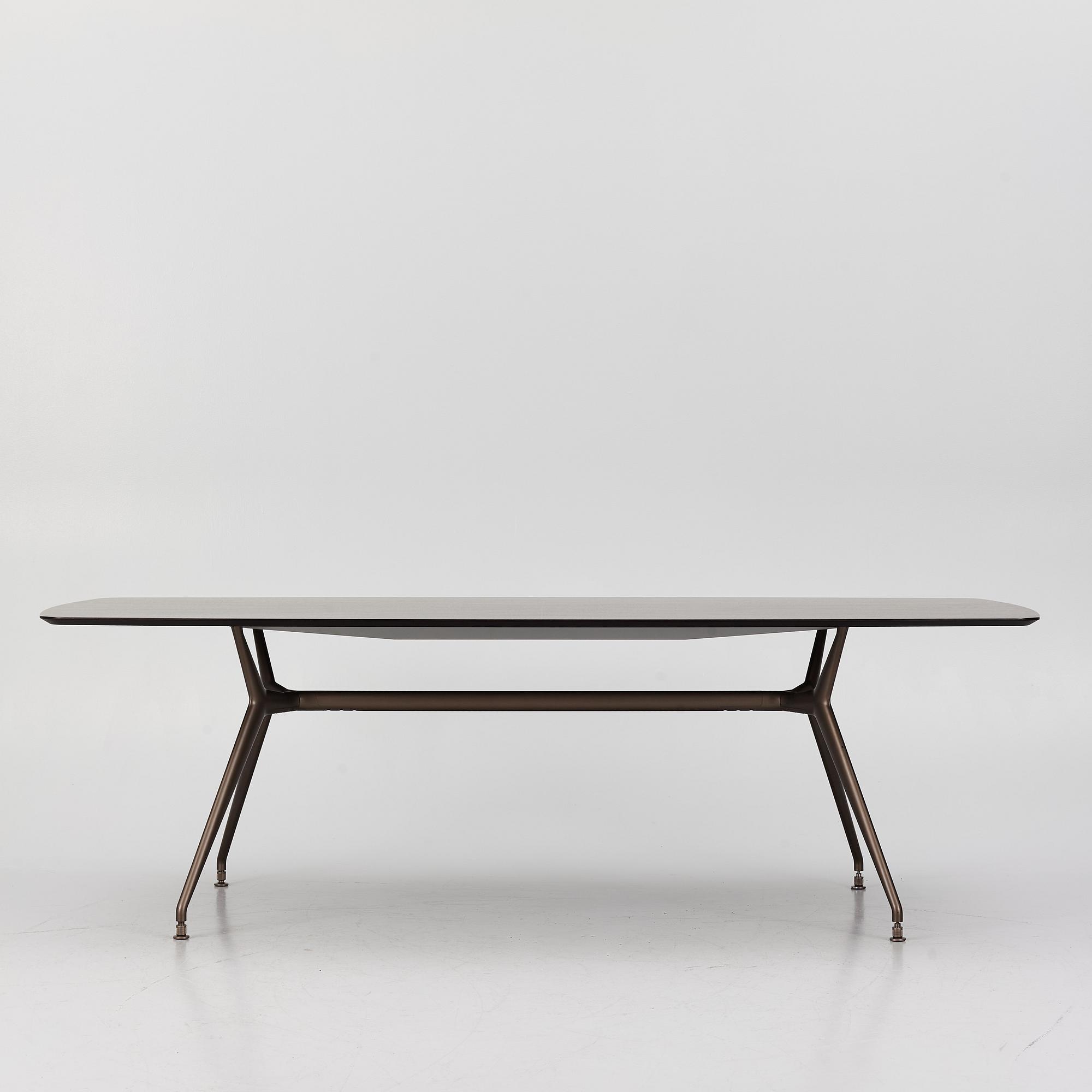 Giuseppe Bavuso, matbord, "Manta", Rimadesio, Italien.