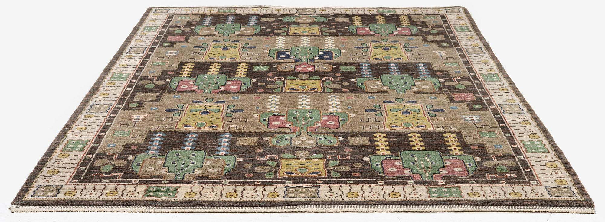 Märta Måås-Fjetterström, matta, "Örtagården", flossa, ca 313 x 205 cm, signerad AB MMF.