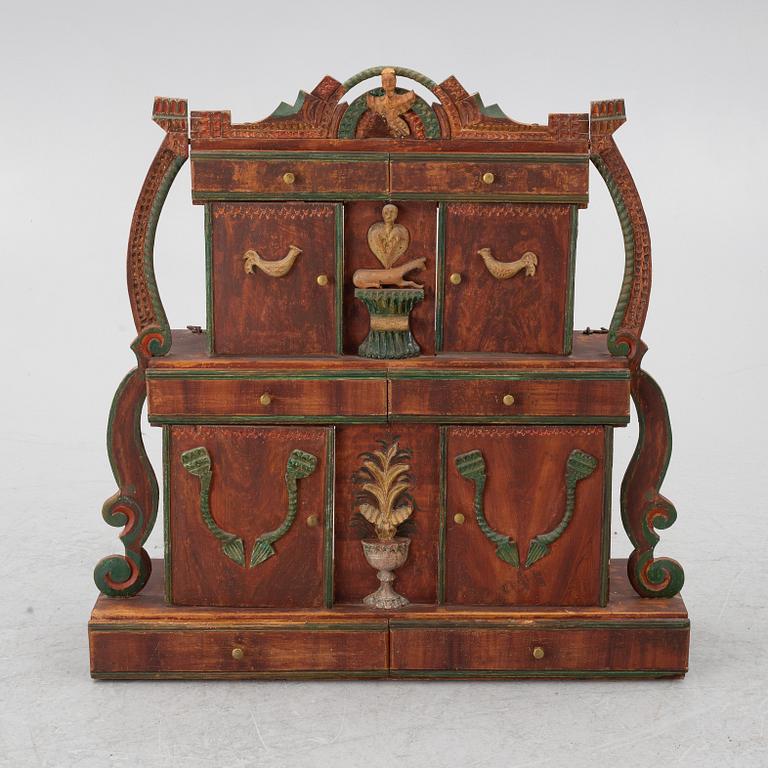 Tablett/wall cabinet, folk art, Jämtland, 19th century.