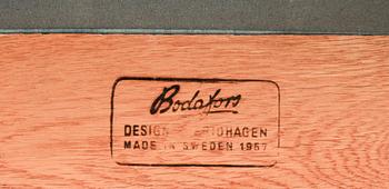 FÅTÖLJ samt FOTPALL, Bertil Fridhagen, Bodafors. 1950-tal.