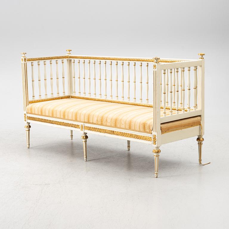 Soffa, sengustaviansk, omkring år 1800.