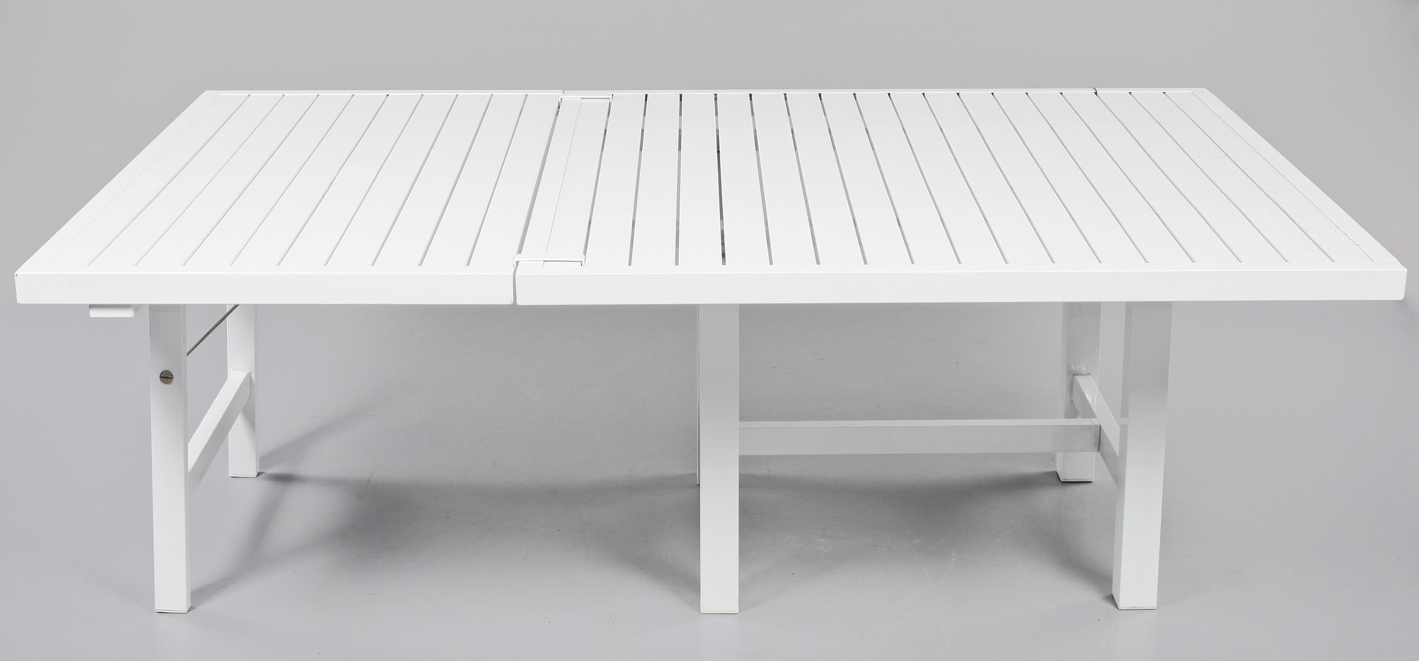 BORD, Elsa Stackelberg, Fri Form, omkring 2010.