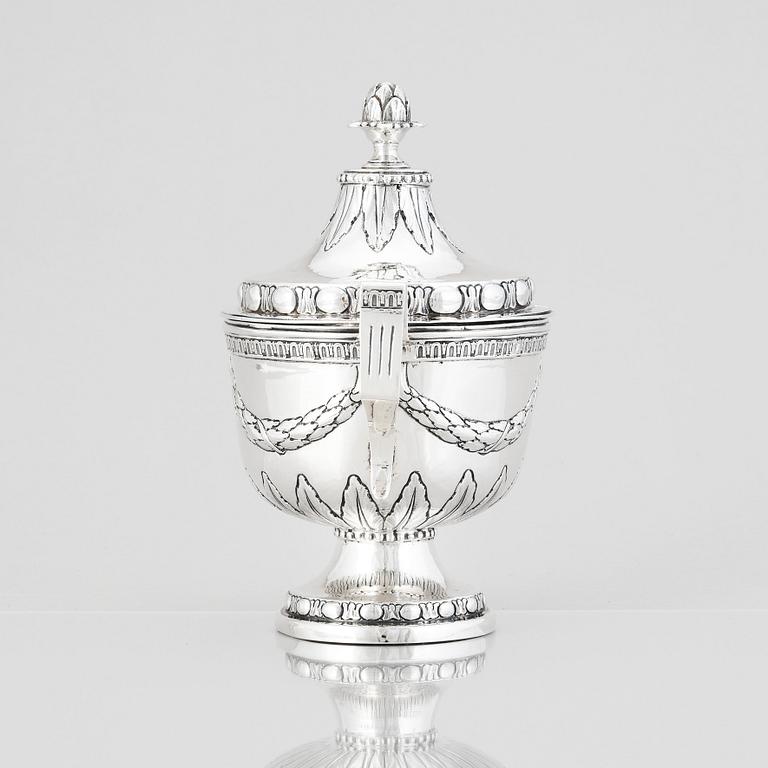 Lars Boye, sockerskål med lock, silver, Stockholm 1780. Gustaviansk.