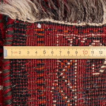 Rug, possibly Bidjar, approx. 270 x 172 cm.