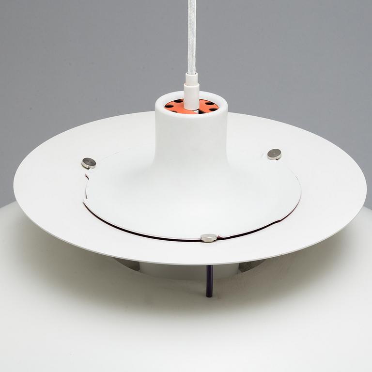 POUL HENNINGSEN, taklampa, "PH- 5", för Louis Poulsen, Danmark.