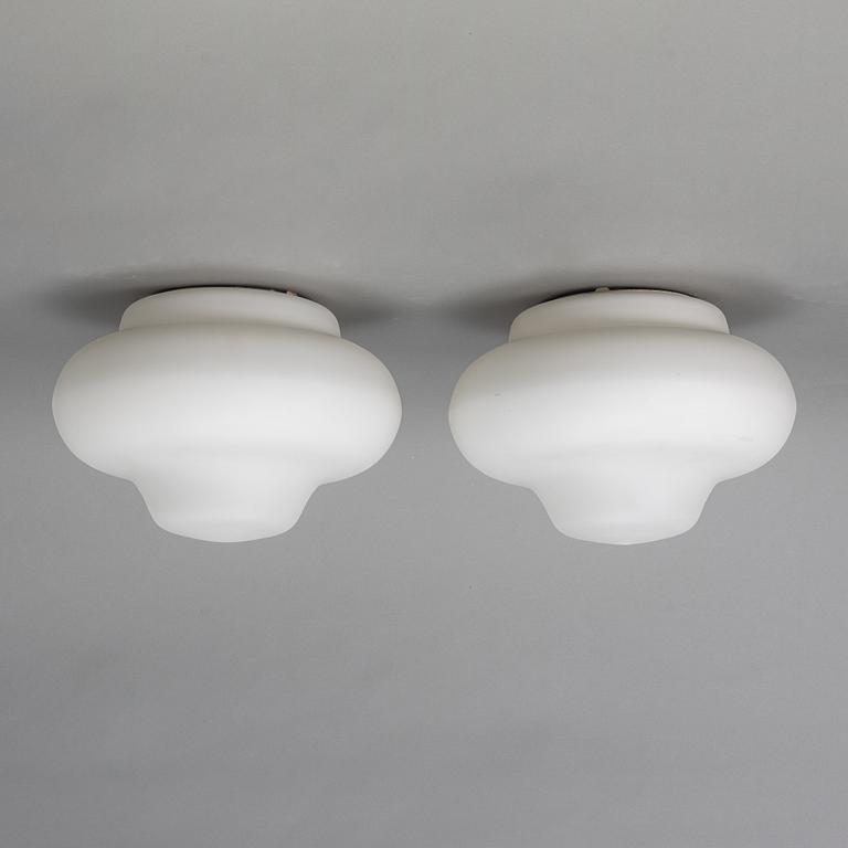 A pair of ceiling lamps, first half of the 20th century.