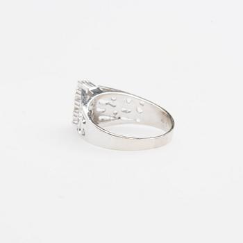 RING, 18K vitguld med briljantsliapde diamanter ca 0.30 ct.