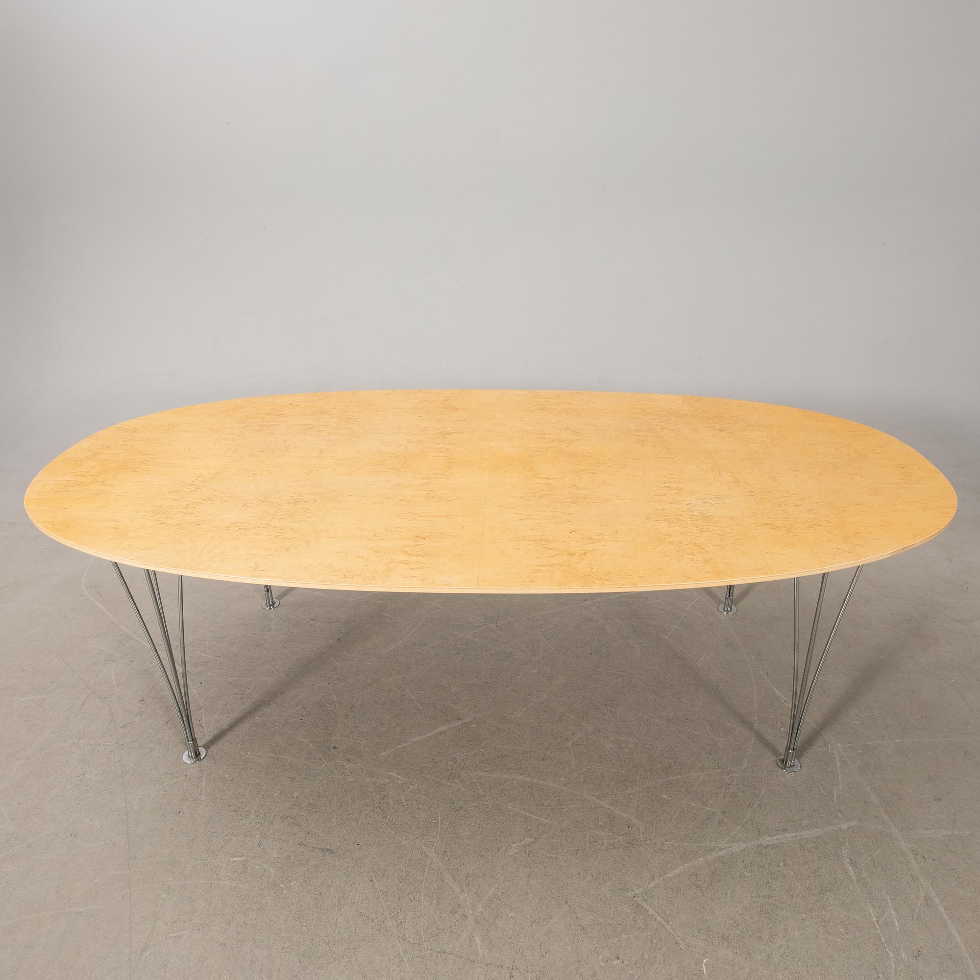 Bruno Mathsson/Piet Hein, bord, "Superelips" för  Fritz Hansen Danmark sent 1900-tal.