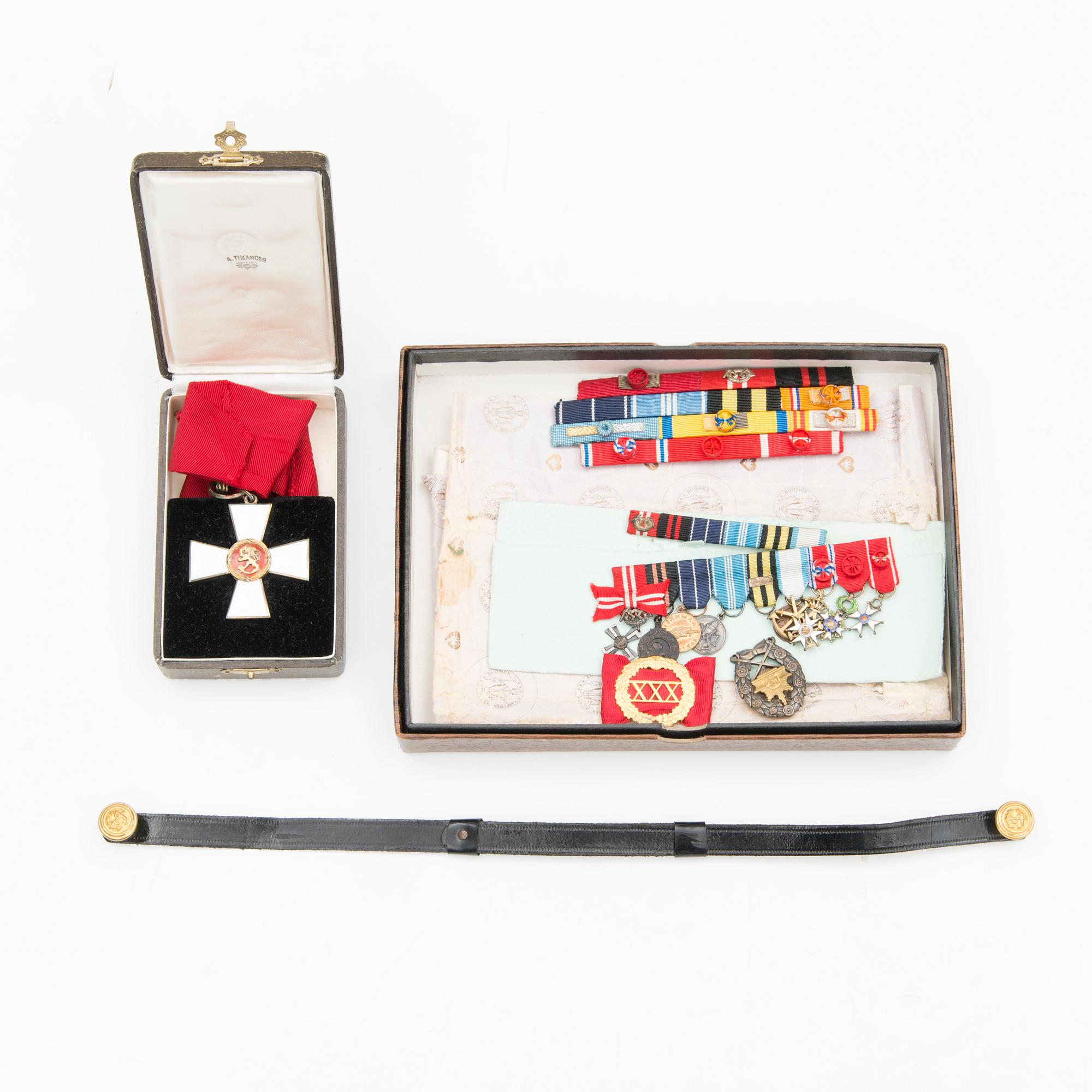 A Finnish naval officer's dress uniform with accessories, mid-second half of 20th Century.