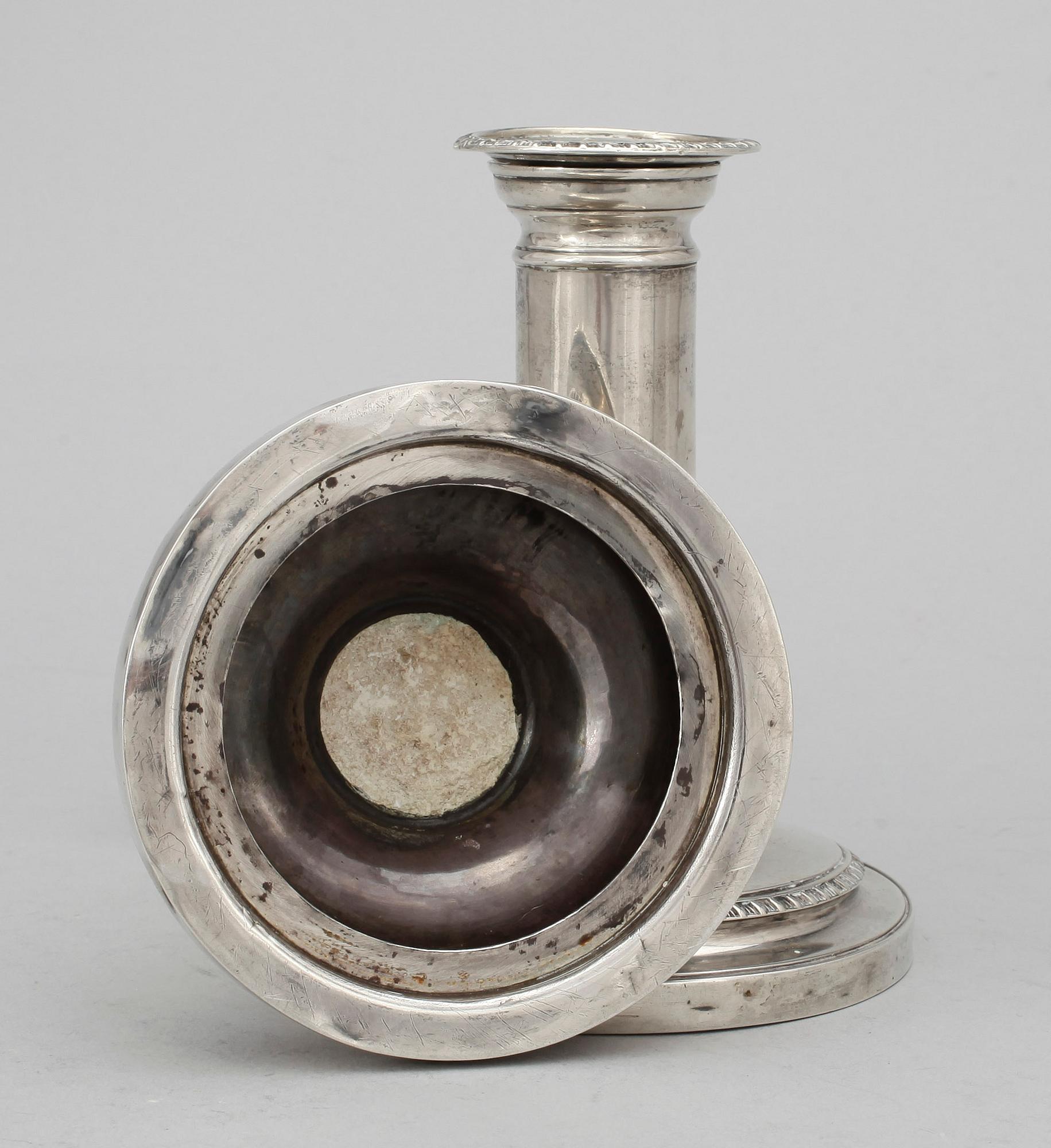 LJUSSTAKAR, ett par, silver, London 1895. Tot ca 440 gram.