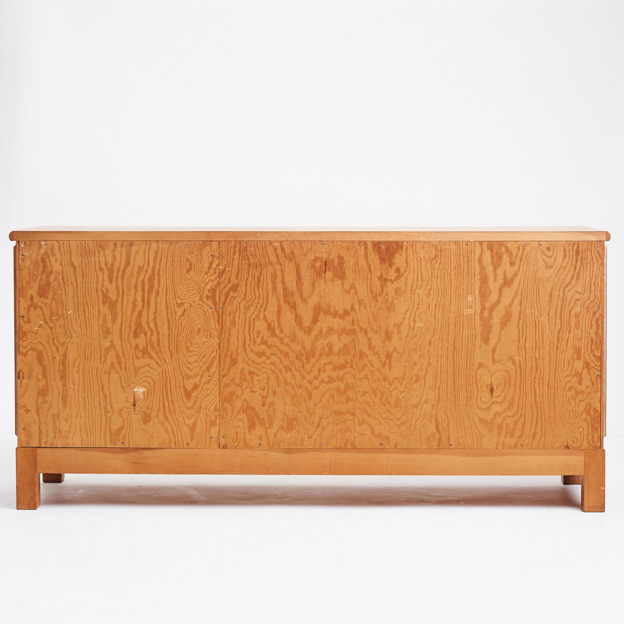 Oscar Nilsson, tillskrivet, sideboard, Sverige 1940-tal.