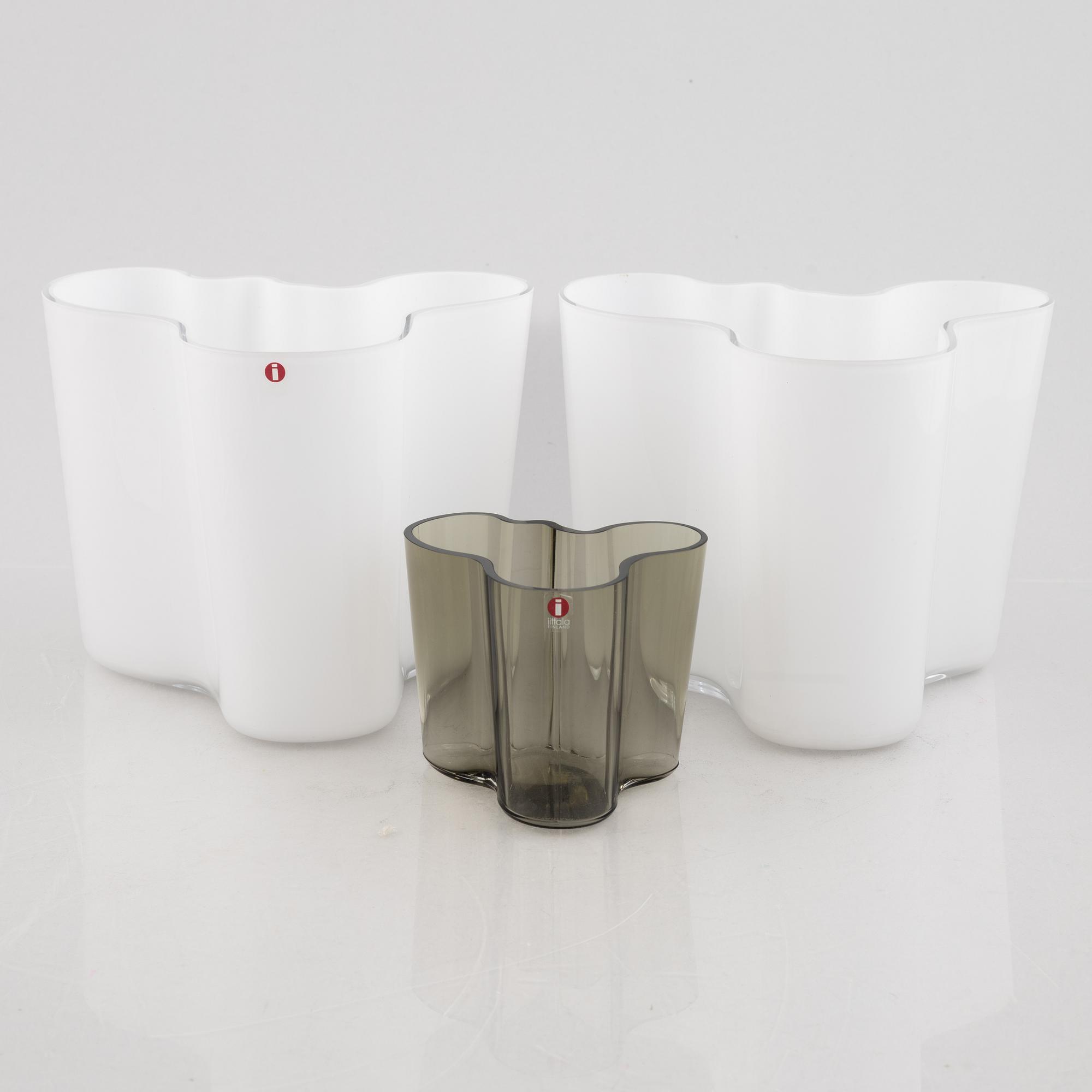 Alvar Aalto, three 'Savoy' glass, vases, Iittala, Finland.
