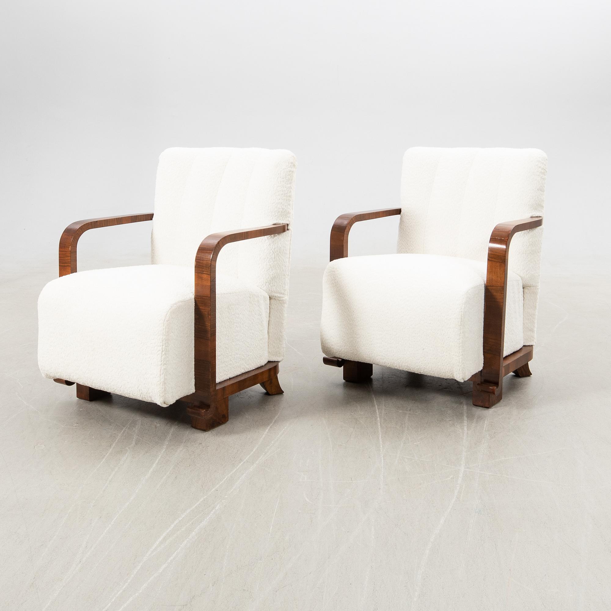 Armchairs, a pair, Art Deco, first half of the 20th century.