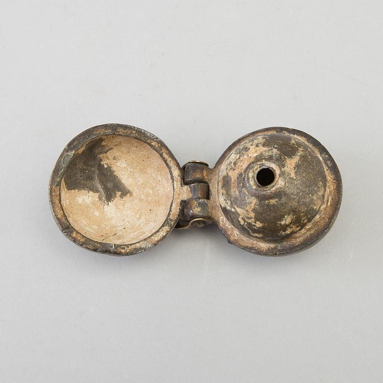 POMANDER, tenn, möjligen 1500-tal.