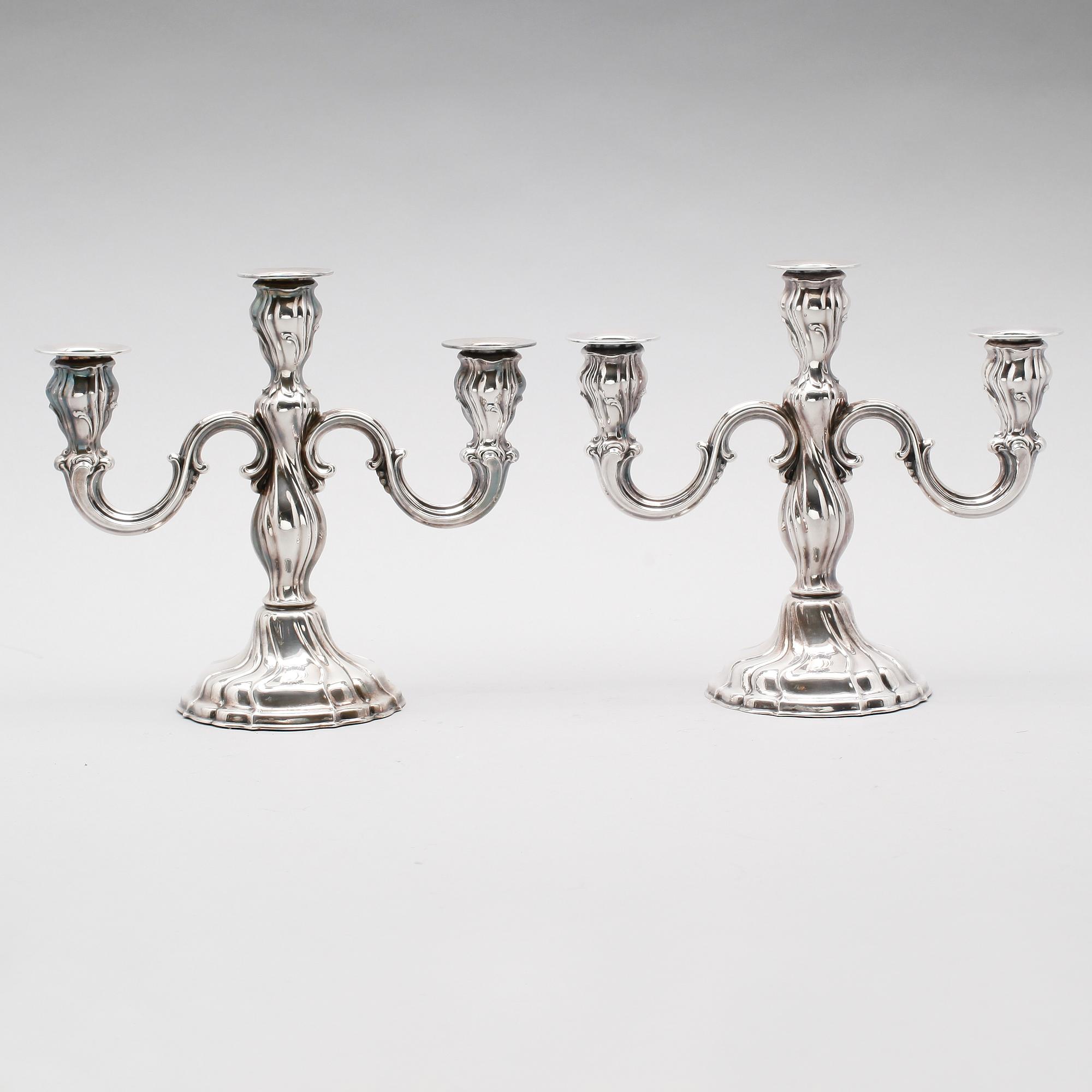 KANDELABRAR, 1 par, silver, svenska importstämplar, Tyskland, 1900-talets första hälft.