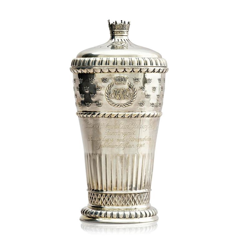 Kungapokal med lock, silver, Prins Carls Hederspris 1918, K. Anderson, Stockholm 1918.