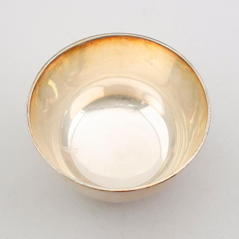 SKÅL, silver, WA Bolin, Stockholm 1940. Vikt ca 355 gram.
