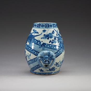 A blue and white wall fountain/cistern, Qing dynasty Kangxi (1662-1722).